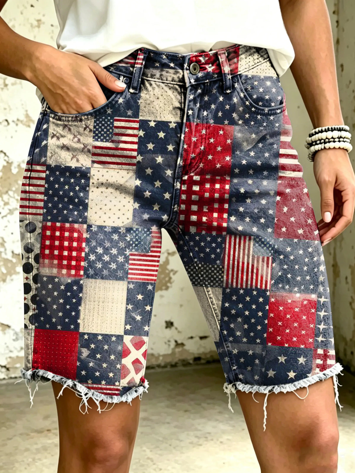 Women's Vividly USA Independence Day Totem Art Print Casual Denim Shorts