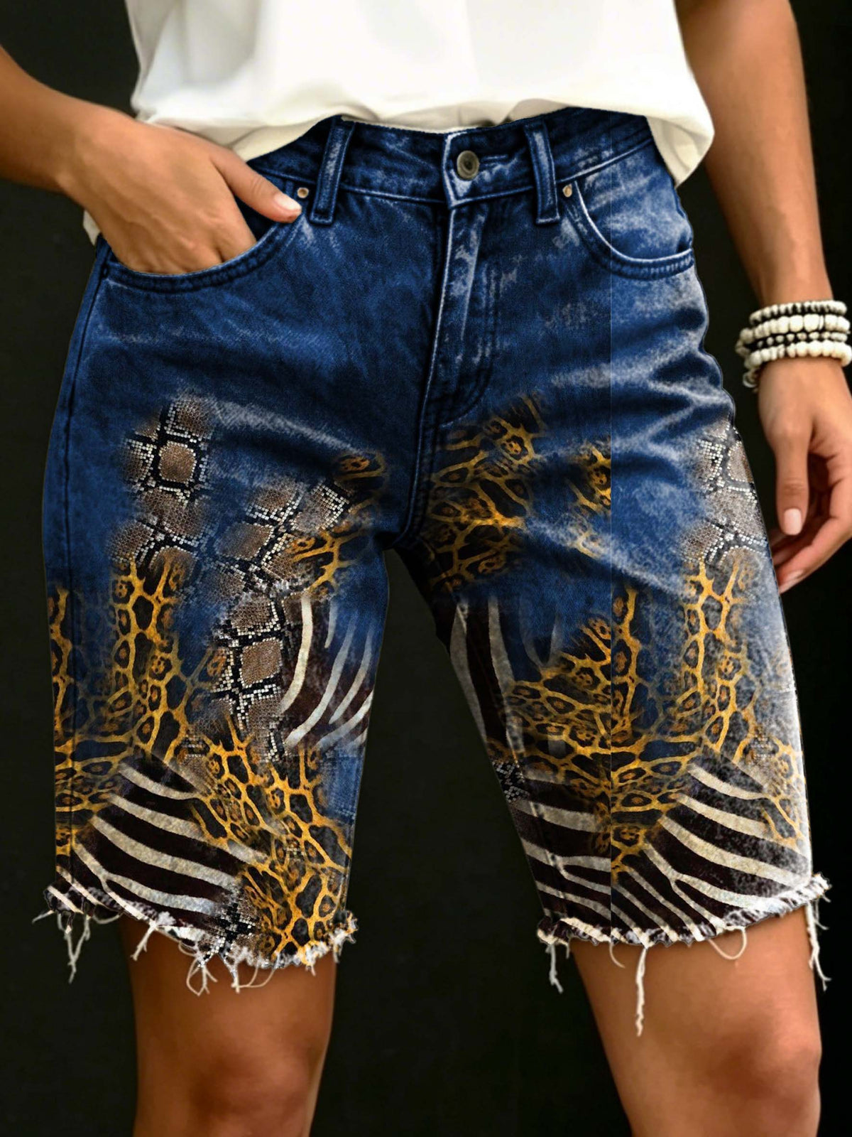 Women's Vintage Gradient Leopard Print Art Casual Denim Shorts