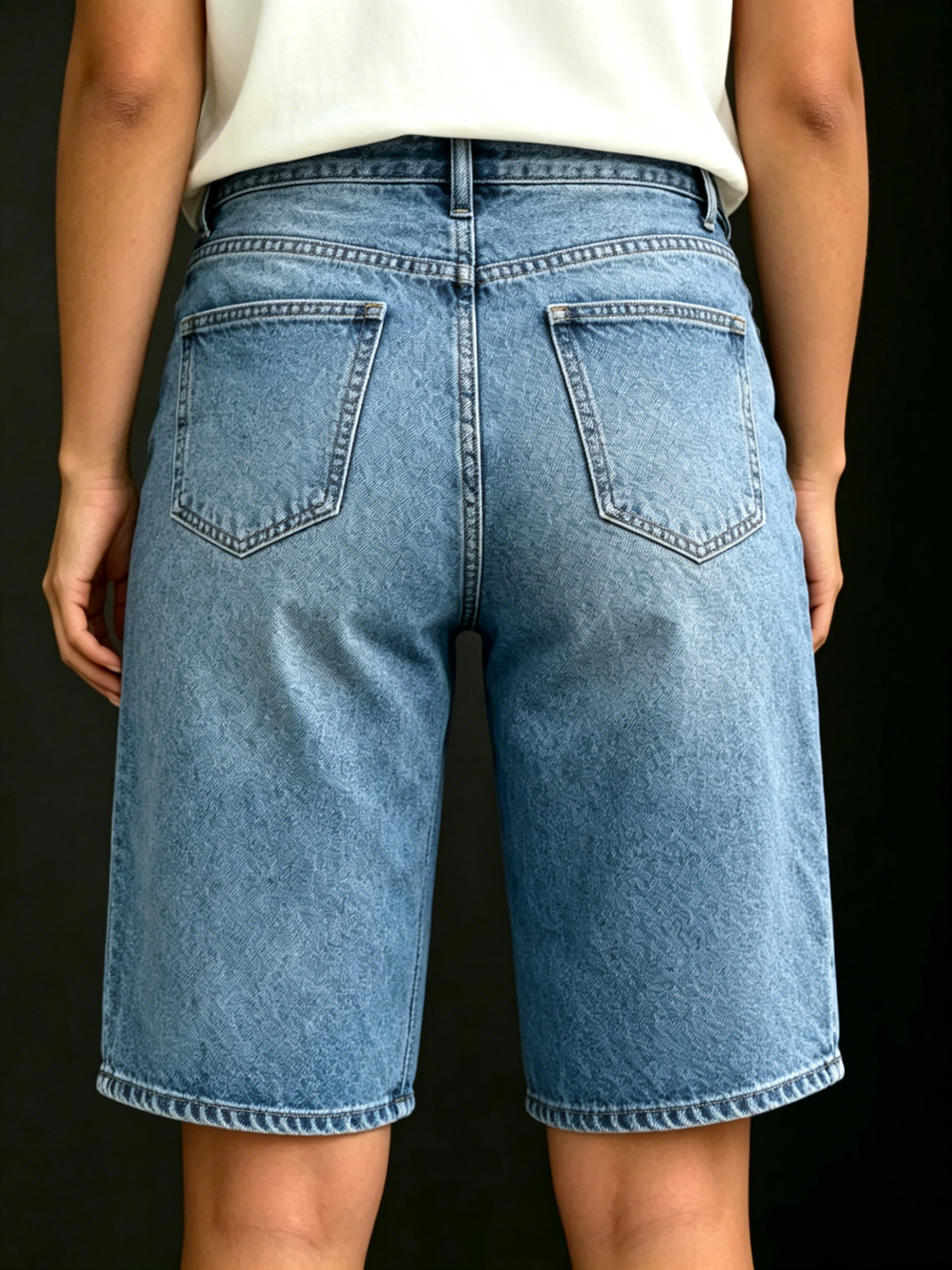 Women's Washed Straight-leg Denim Shorts With Button Detail