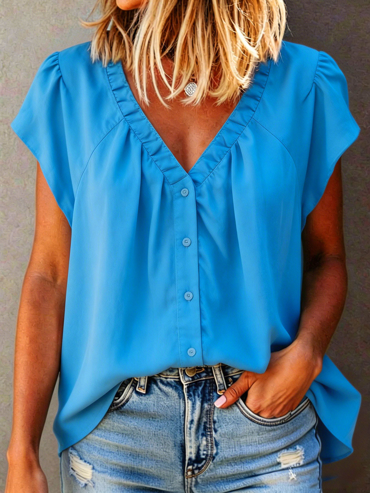 Women's Short-sleeve V-neck Button-up Top