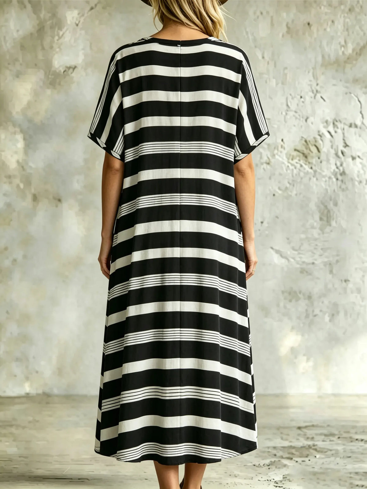 Women's Black and White Striped V-Neck Midi Dress - Casual Loose Fit Short Sleeve Caftan Maxi Dress